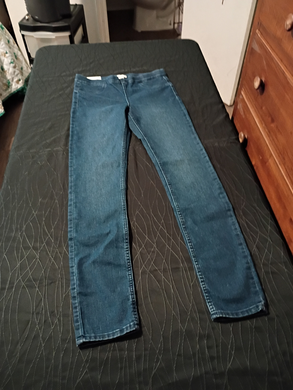 H&M women's dark blue straight jeans